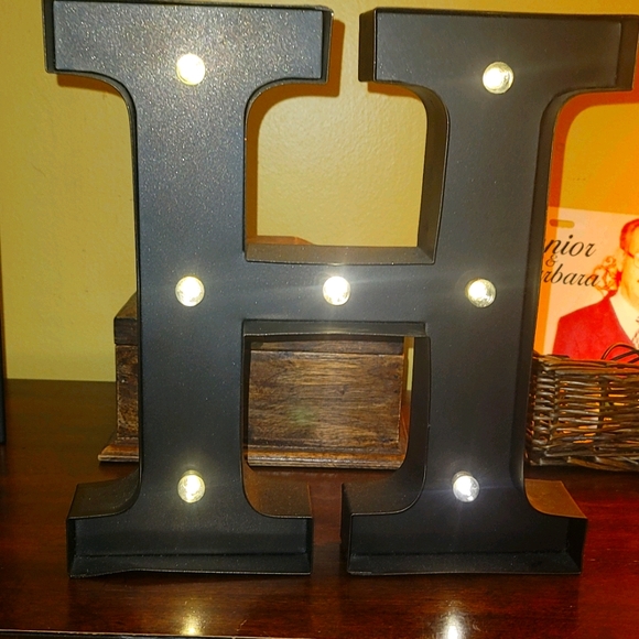 LED Letter H Home Decor - Picture 1 of 1